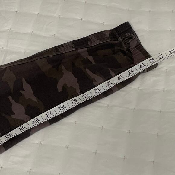 Athleta Farallon Jogger Pants Women’s 6 Green Khaki Camo Stretch Drawstring - Picture 12 of 13